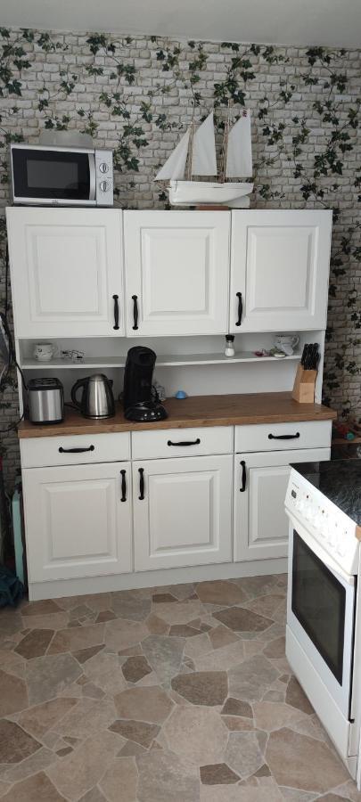 Ferienwohnung Sommerbrise Gelbensande エクステリア 写真